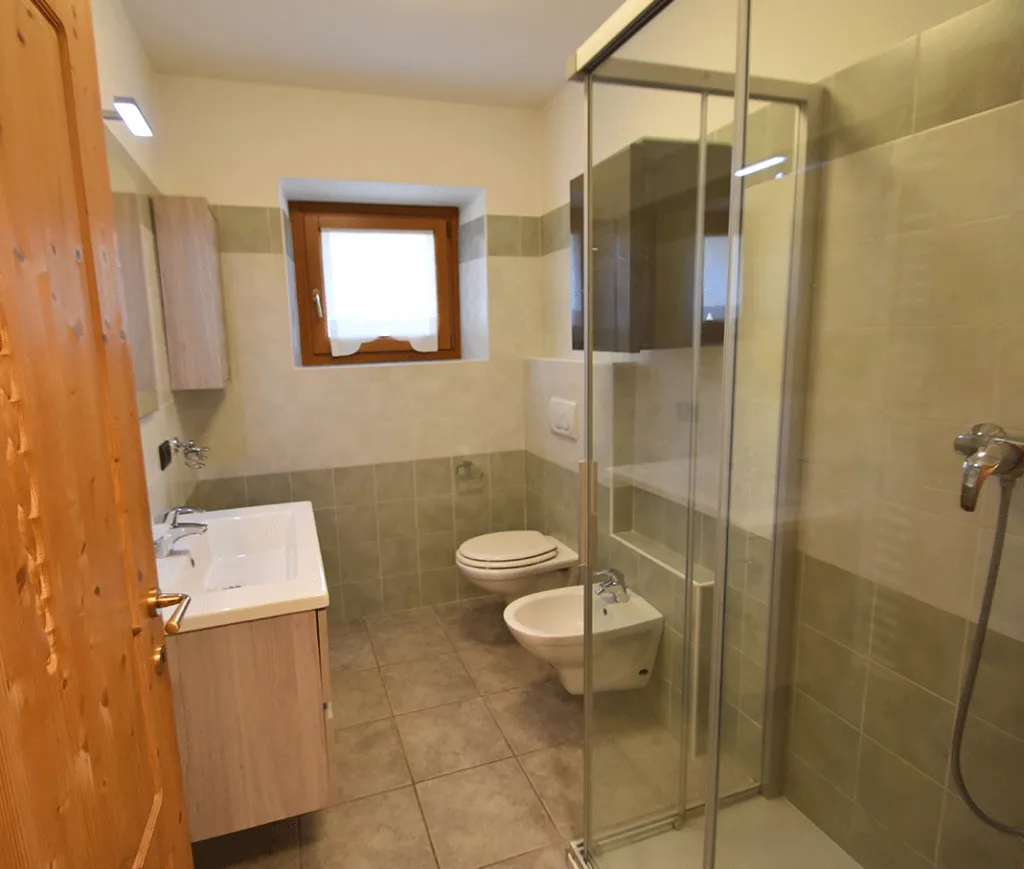 Bagno-Fiorelly-3-jpg.webp